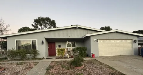 12 S Wendy Drive