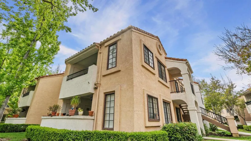 10684 Dabney Drive #106 San Diego, CA 92126
