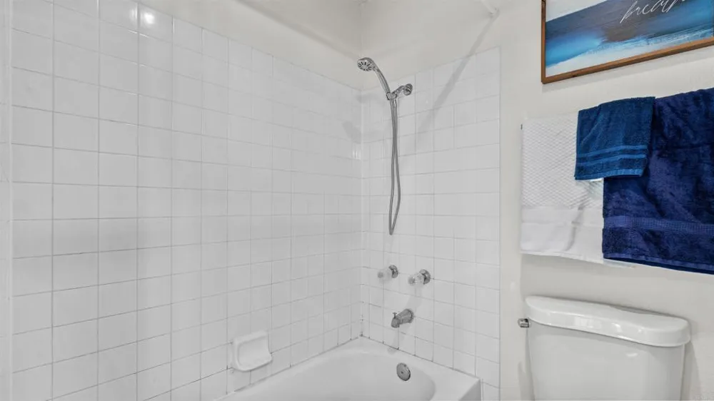 10684 Dabney Drive #106 San Diego, CA 92126