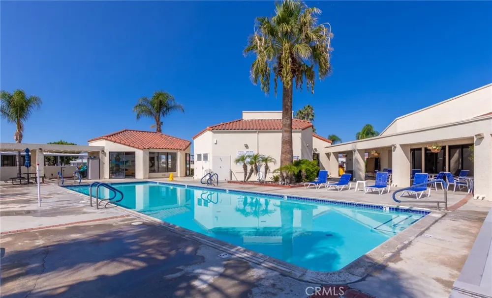1295 S Cawston Avenue Hemet, CA 92545