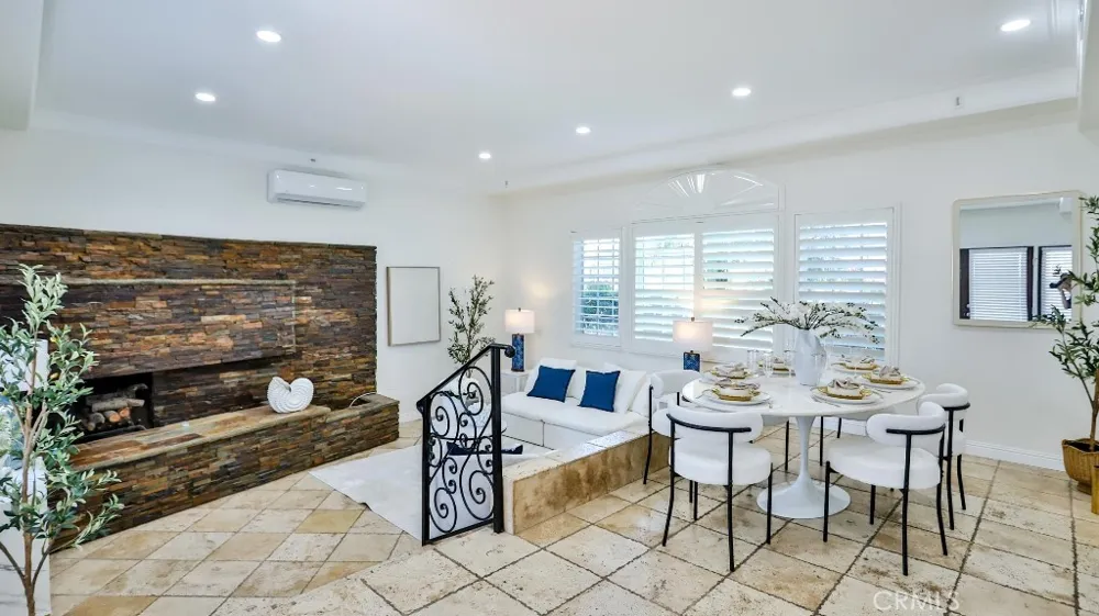 4704 E Centralia Street Long Beach, CA 90808