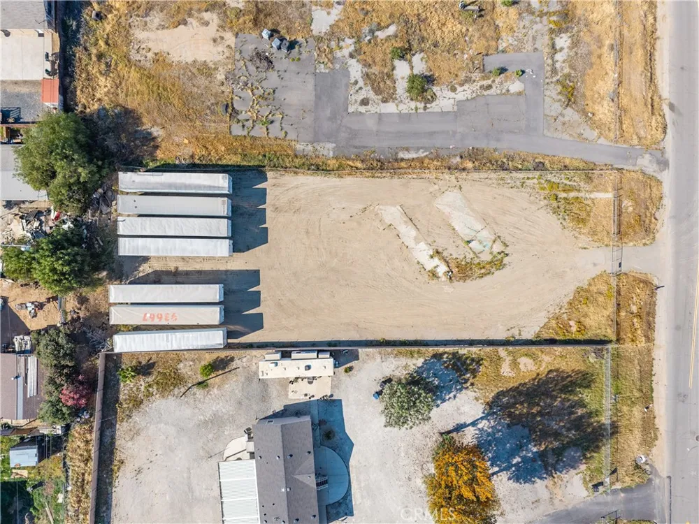 22985 Markham Perris, CA 92570