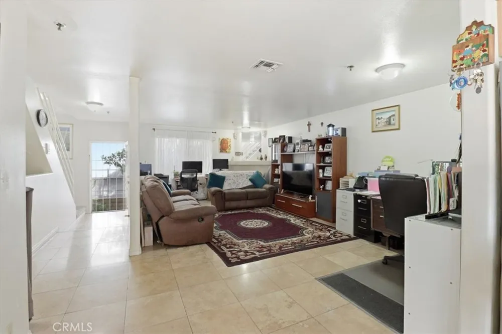 9146 Tobias Avenue #4 Panorama City, CA 91402