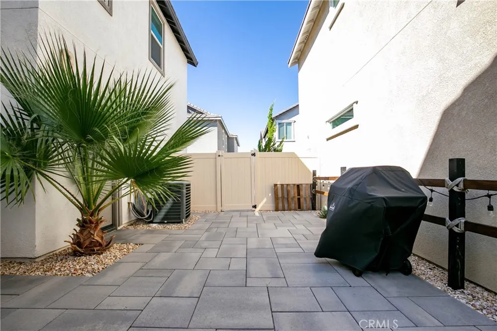 240 Natural Bridge Palmdale, CA 93551