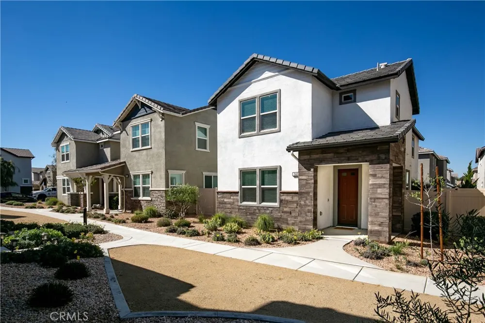 240 Natural Bridge Palmdale, CA 93551