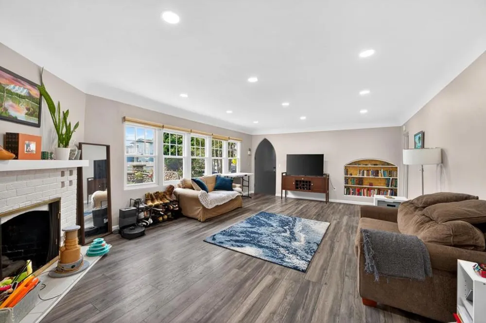 410 Pine Avenue Pacific Grove, CA 93950
