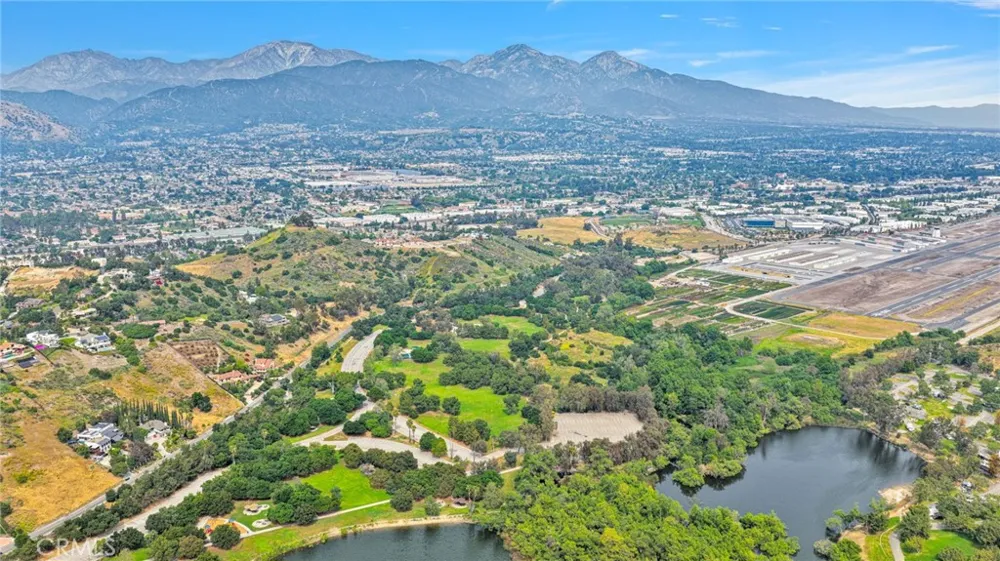 152 Cedar Creek San Dimas, CA 91773
