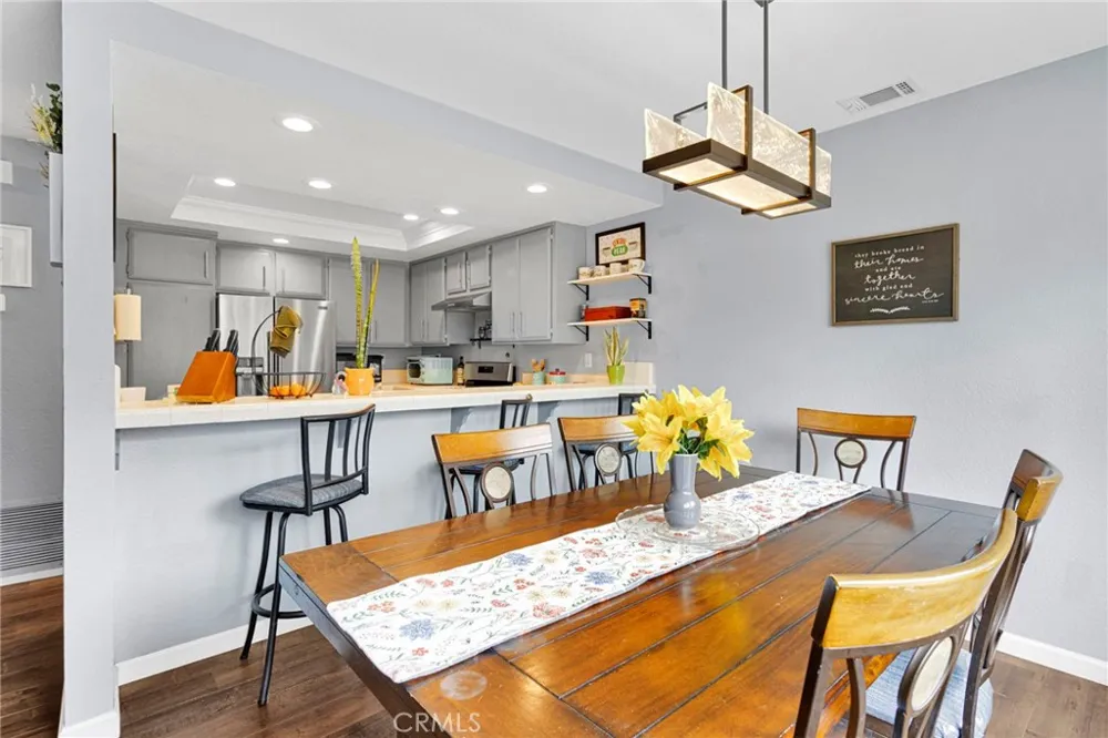 152 Cedar Creek San Dimas, CA 91773