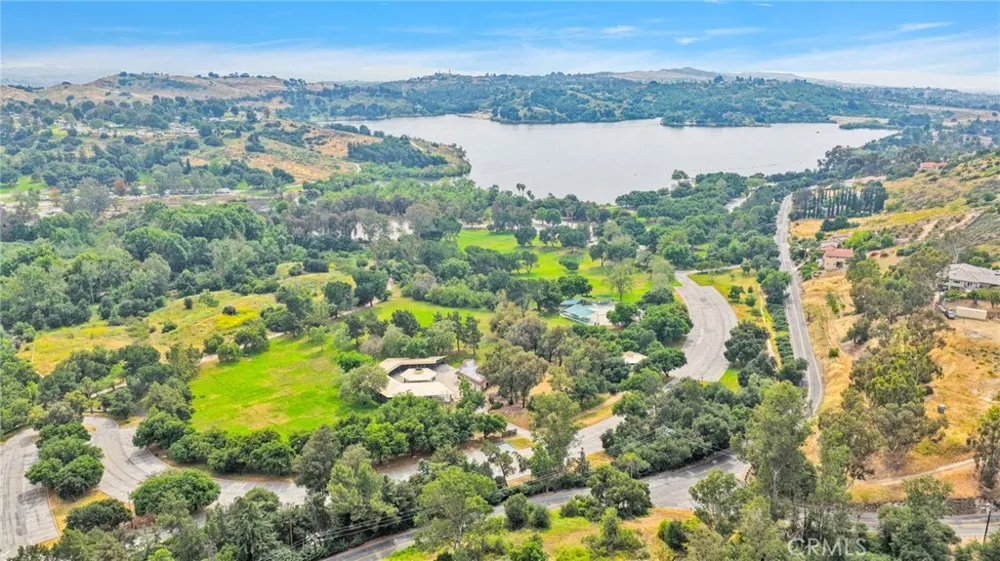 152 Cedar Creek San Dimas, CA 91773
