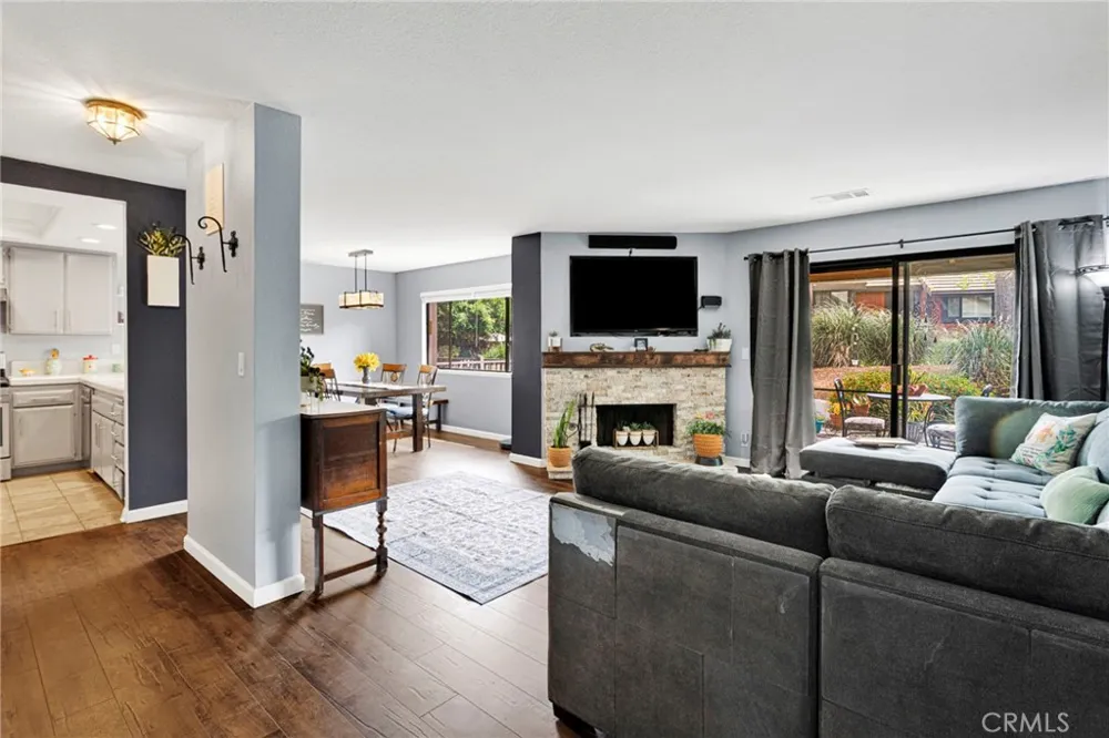 152 Cedar Creek San Dimas, CA 91773