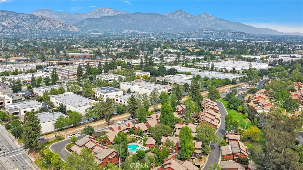 152 Cedar Creek San Dimas, CA 91773