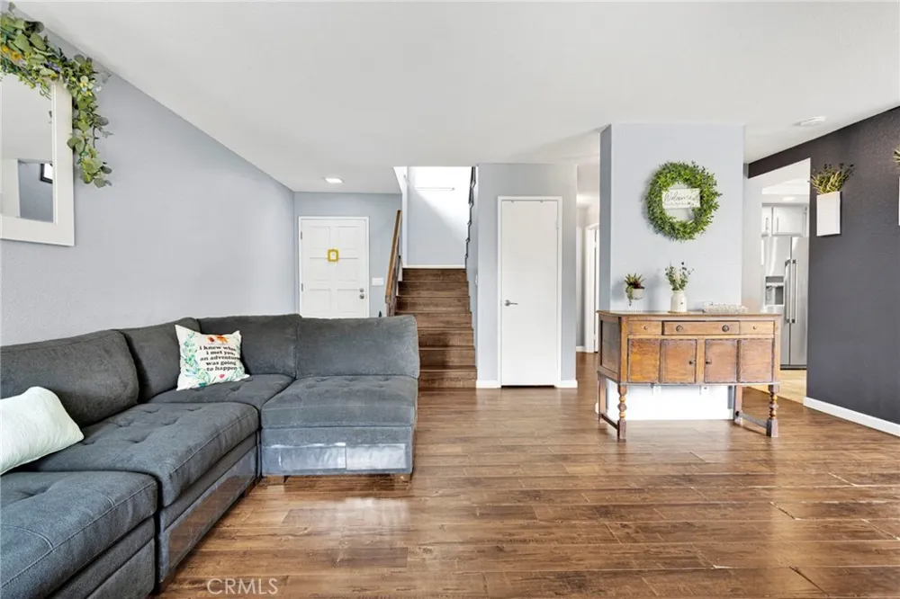 152 Cedar Creek San Dimas, CA 91773