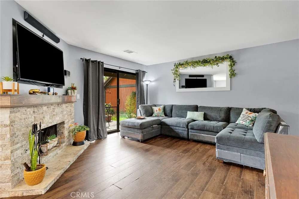 152 Cedar Creek San Dimas, CA 91773