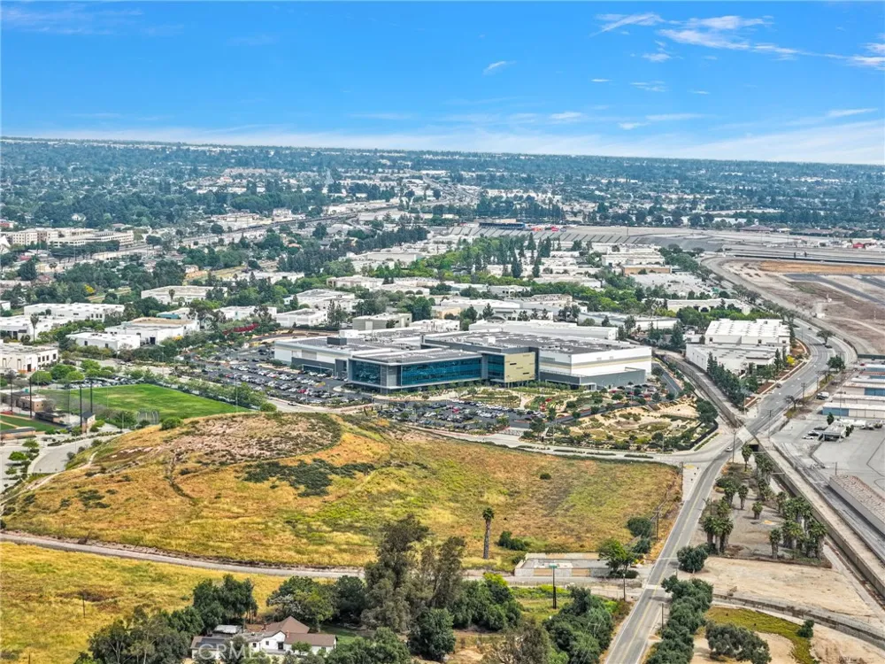 152 Cedar Creek San Dimas, CA 91773