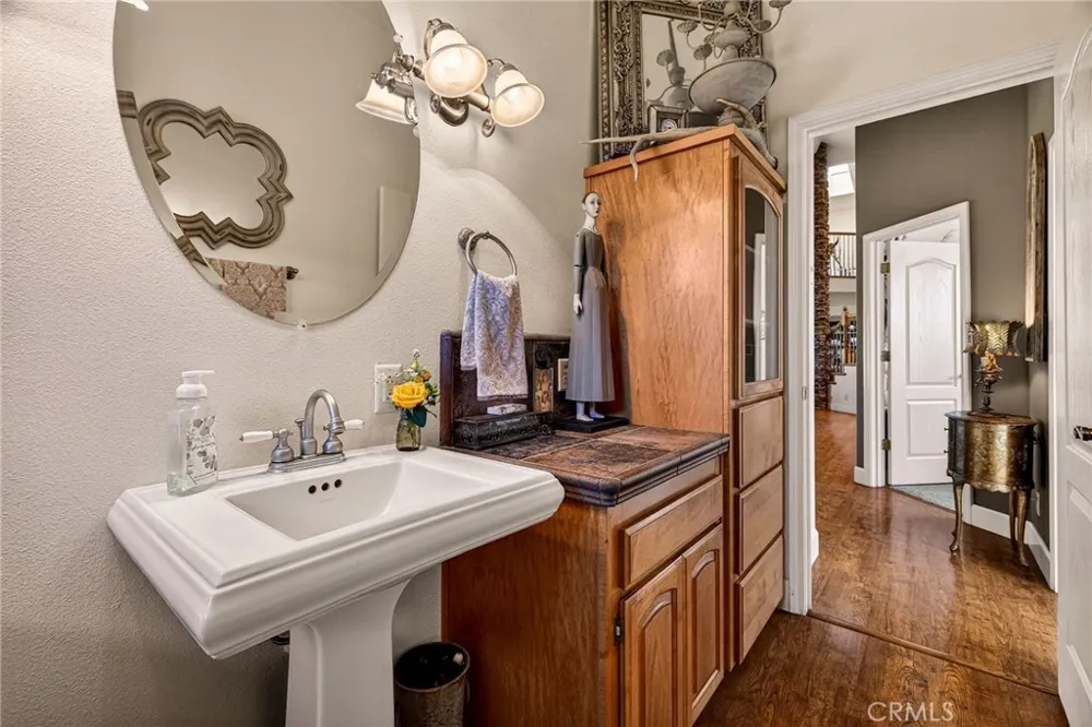 7680 Walsh Smartsville, CA 95977