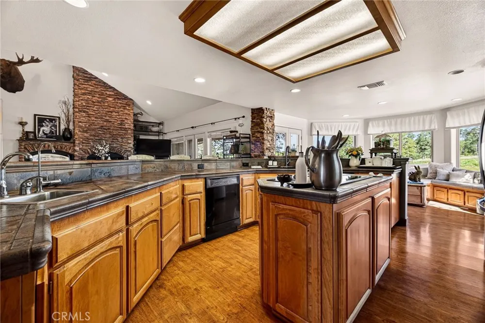 7680 Walsh Smartsville, CA 95977