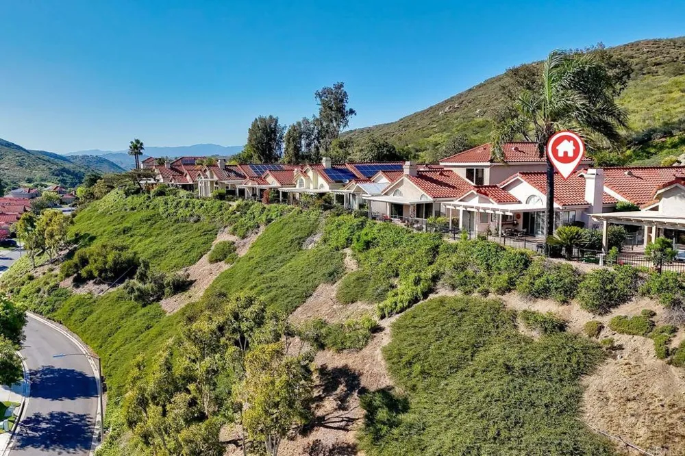28758 Vista Valley Dr Vista, CA 92084