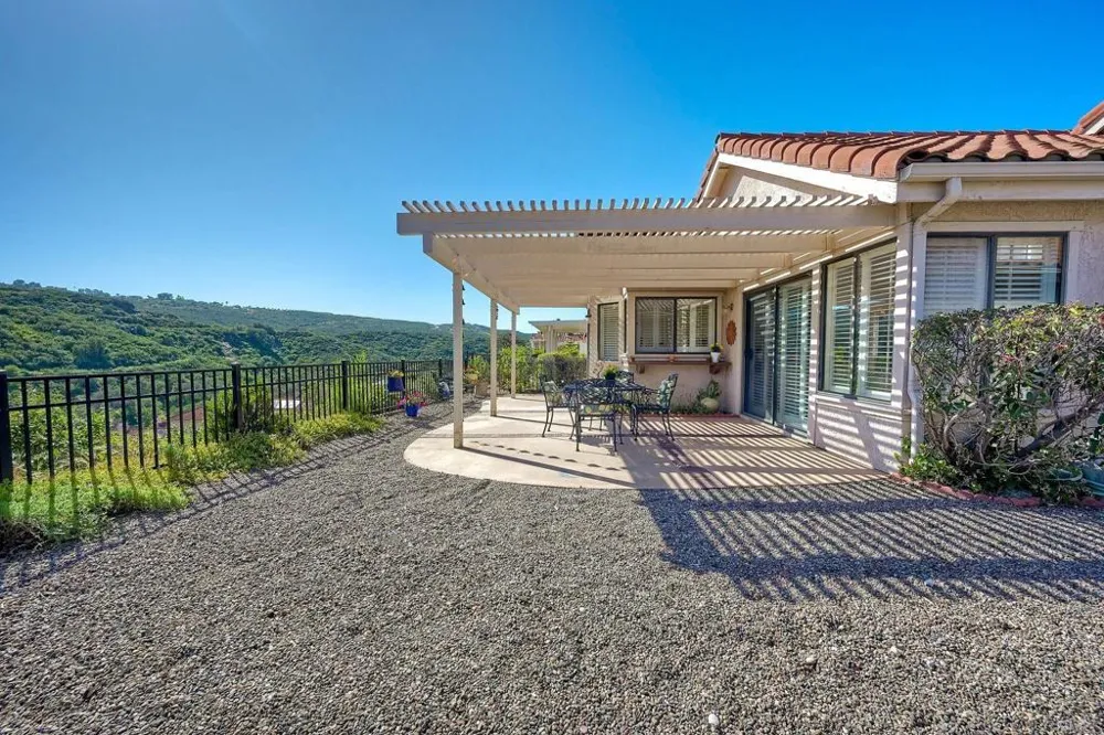 28758 Vista Valley Dr Vista, CA 92084