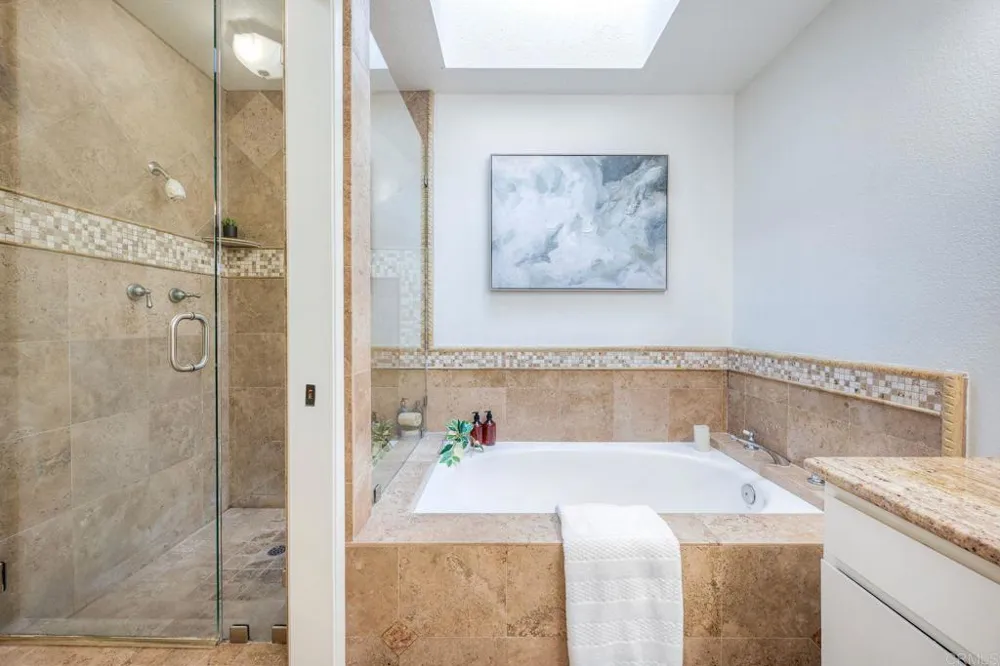 28758 Vista Valley Dr Vista, CA 92084