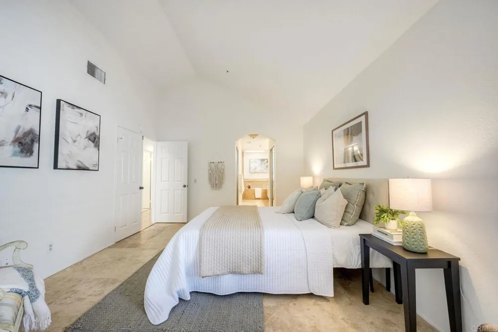 28758 Vista Valley Dr Vista, CA 92084