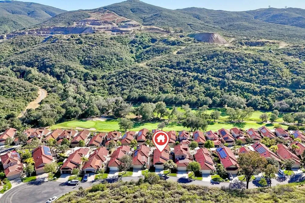 28758 Vista Valley Dr Vista, CA 92084