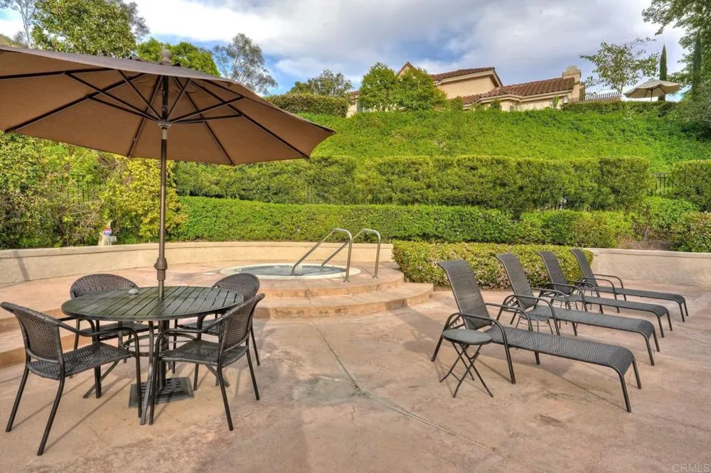28758 Vista Valley Dr Vista, CA 92084
