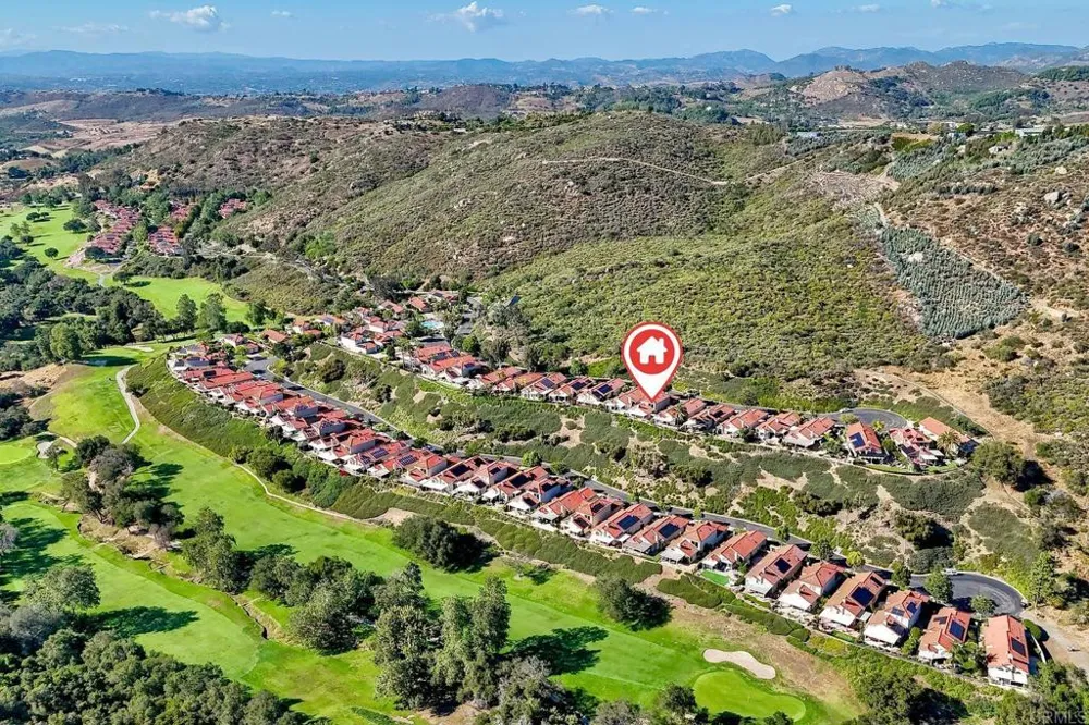 28758 Vista Valley Dr Vista, CA 92084
