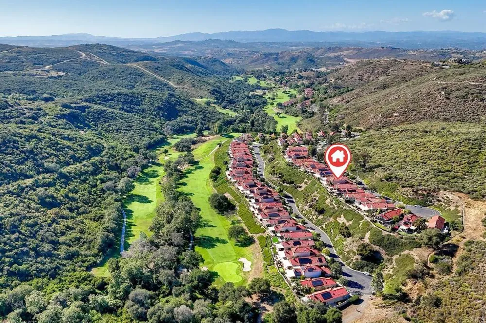 28758 Vista Valley Dr Vista, CA 92084