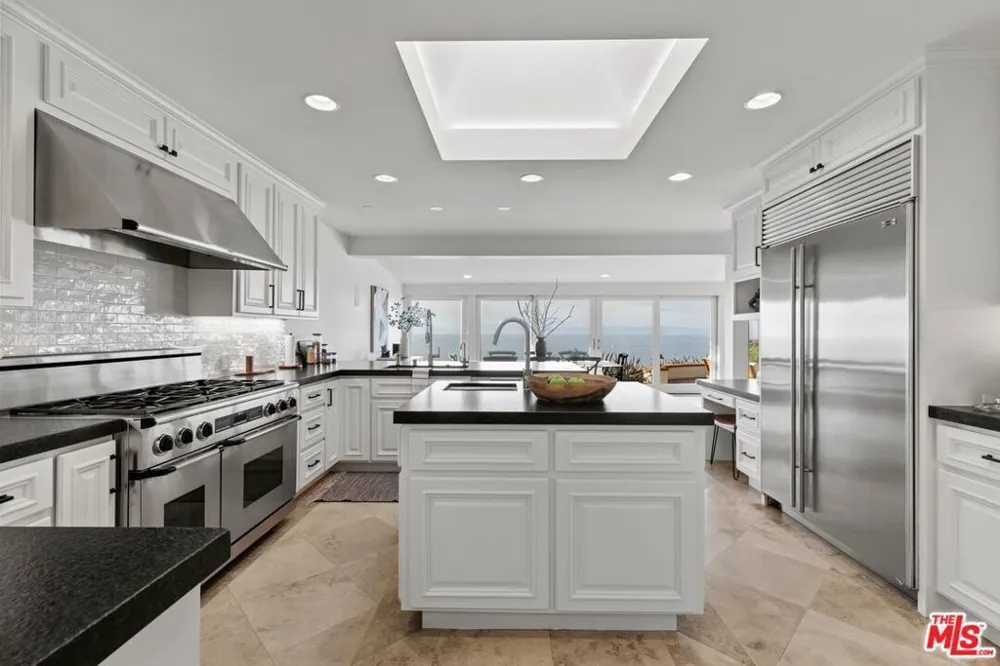 1115 Palos Verdes Drive Palos Verdes Estates, CA 90274