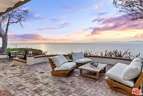 1115 W Palos Verdes Drive