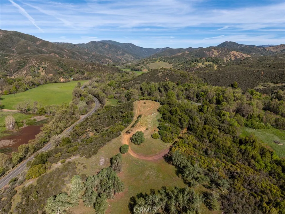 5250 Scotts Valley Lakeport, CA 95453