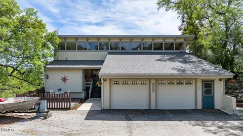 25900 Columbia Way