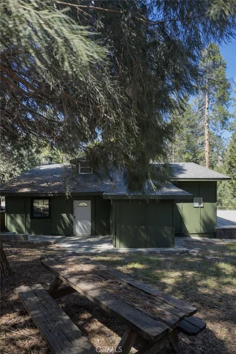 705 Clubhouse