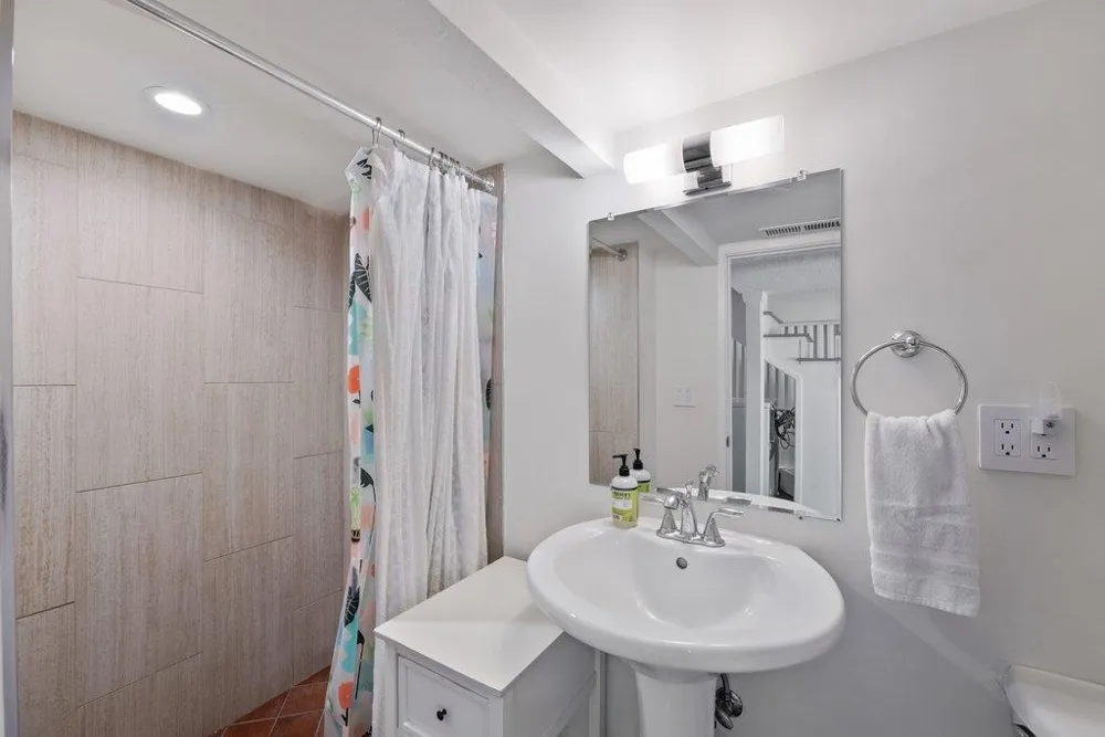 1500 Wharf Road #22 Capitola, CA 95010