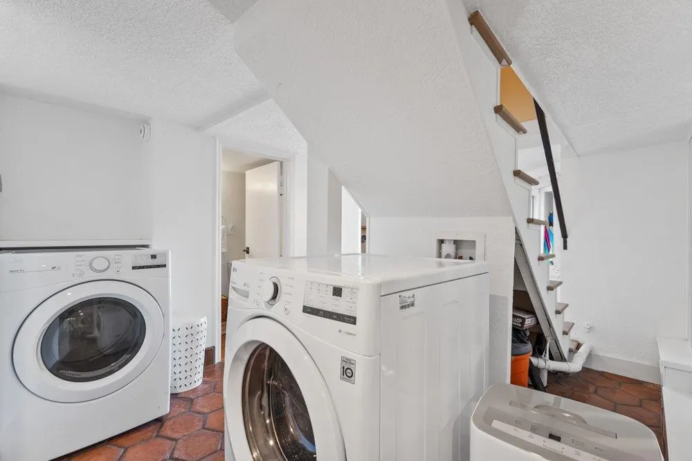 1500 Wharf Road #22 Capitola, CA 95010