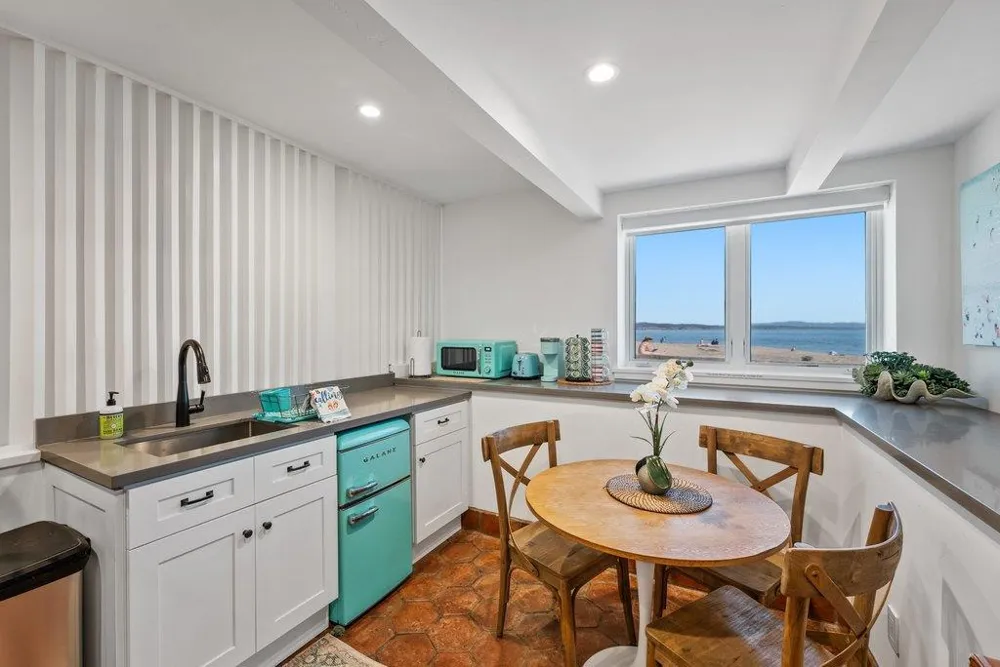 1500 Wharf Road #22 Capitola, CA 95010