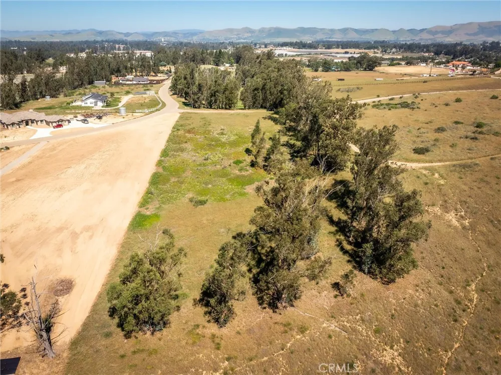 1785 Scenic View Way Nipomo, CA 93444
