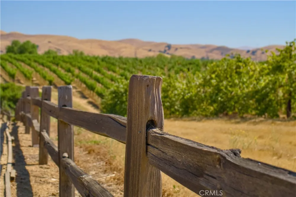 1785 Scenic View Way Nipomo, CA 93444