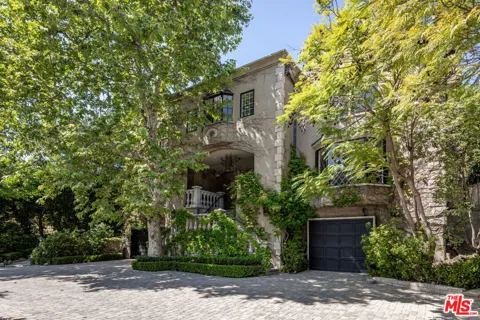 353 Gunston Drive