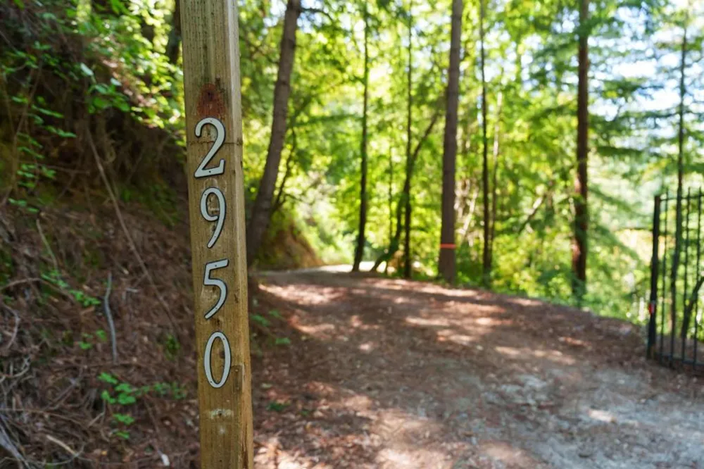 2950 Bear Canyon Road Los Gatos, CA 95033