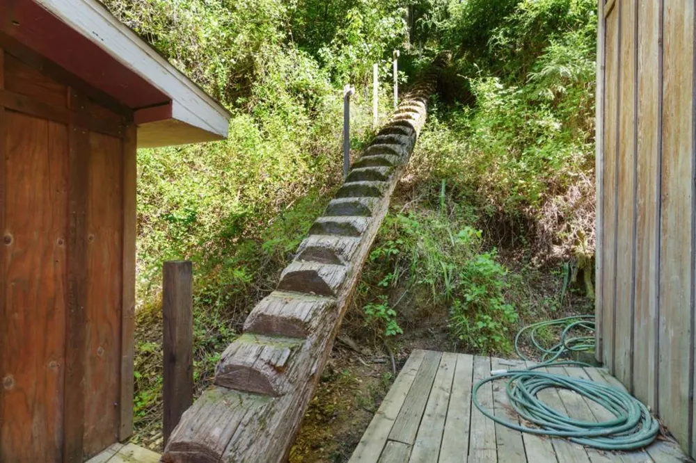 2950 Bear Canyon Road Los Gatos, CA 95033