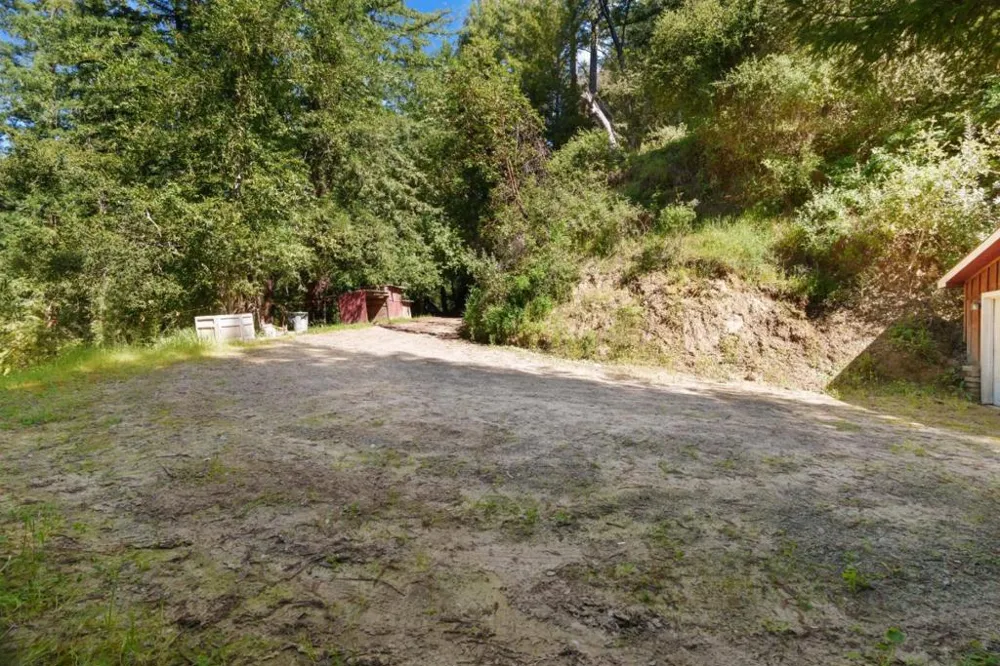 2950 Bear Canyon Road Los Gatos, CA 95033