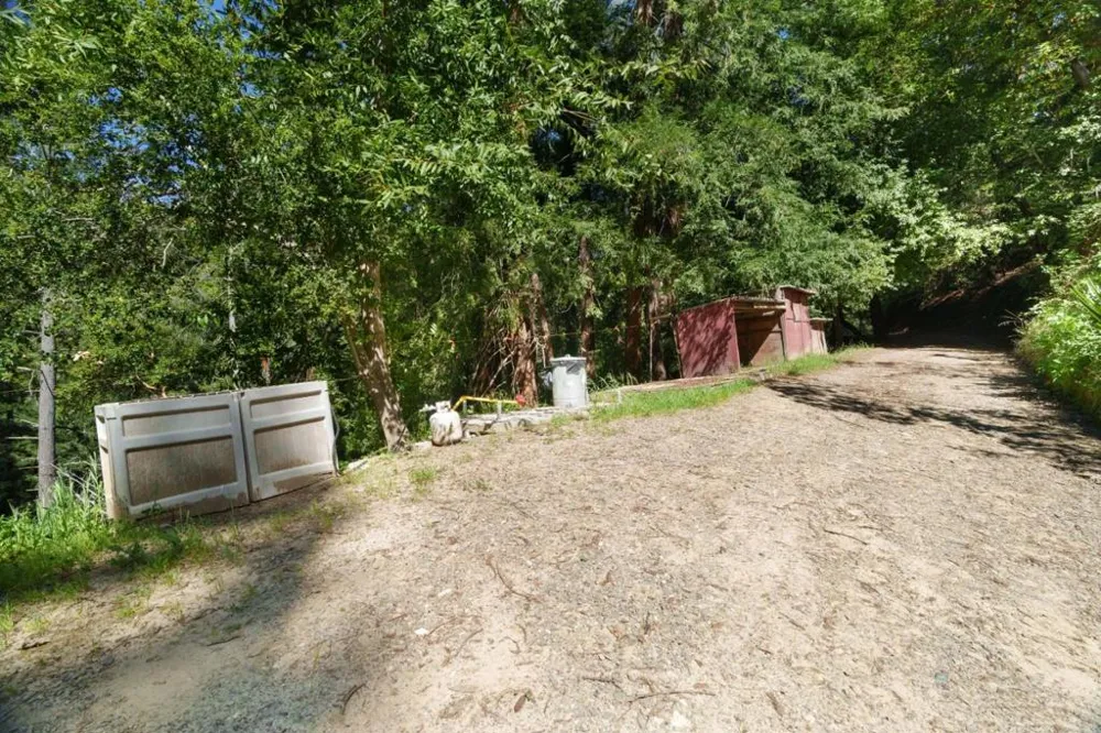 2950 Bear Canyon Road Los Gatos, CA 95033