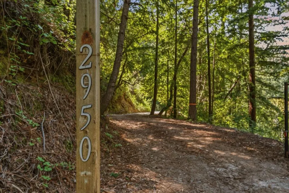 2950 Bear Canyon Road Los Gatos, CA 95033