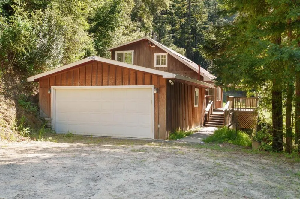 2950 Bear Canyon Road Los Gatos, CA 95033