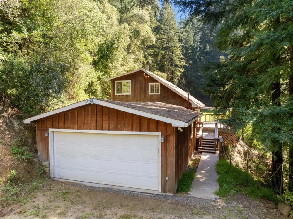 2950 Bear Canyon Road Los Gatos, CA 95033