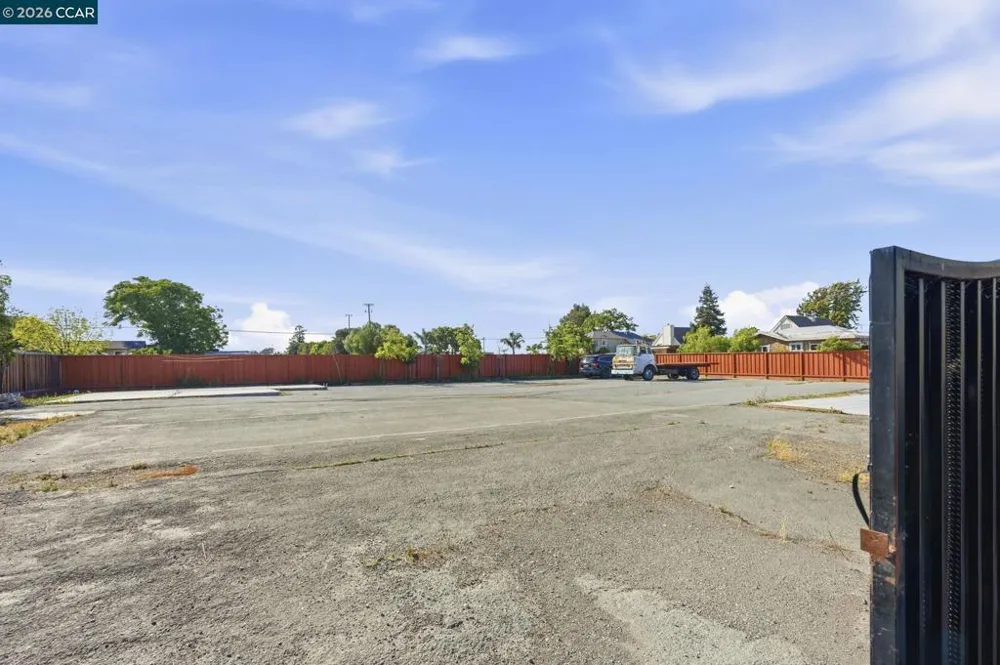 201 Solano Ave Bay Point, CA 94565
