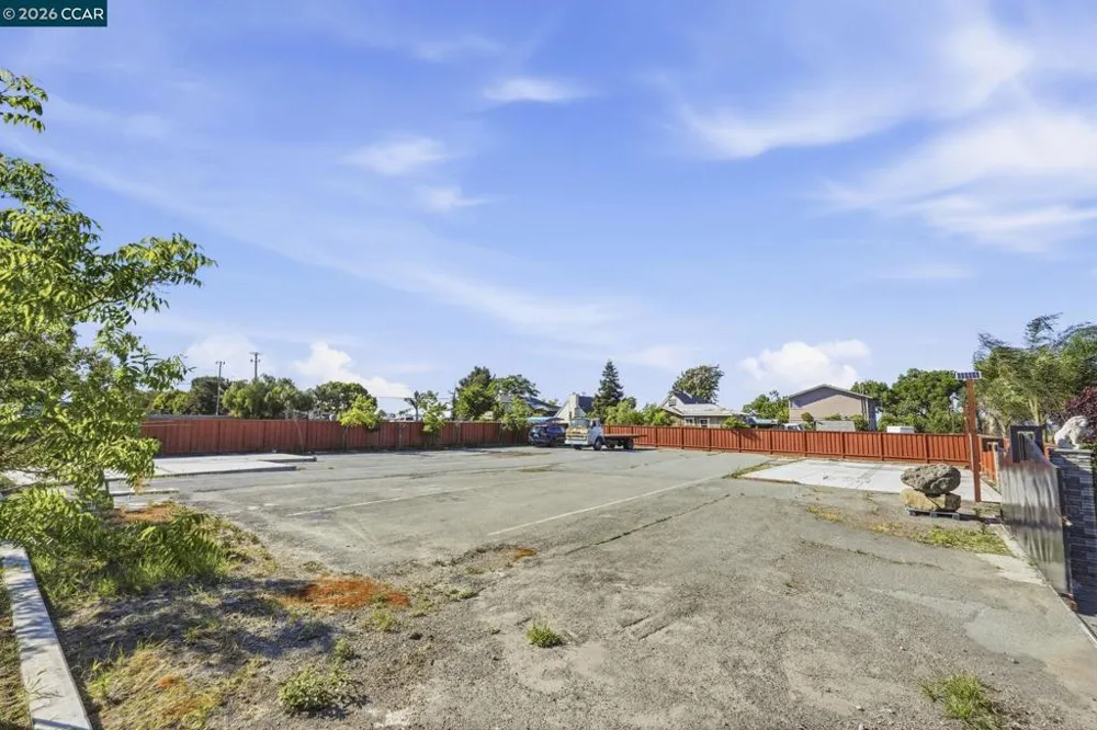 201 Solano Ave Bay Point, CA 94565