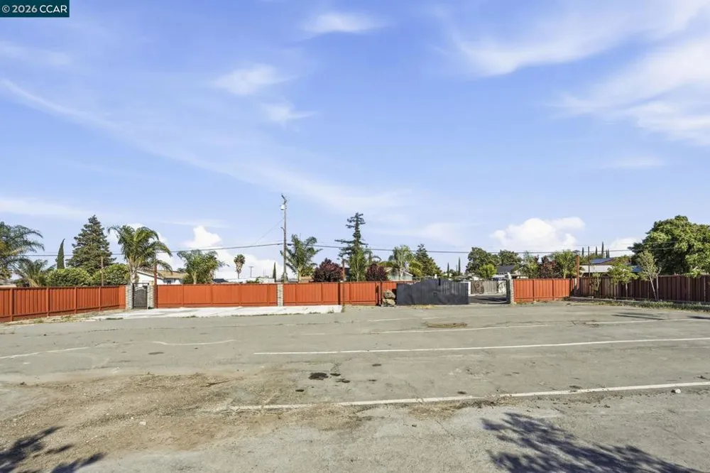 201 Solano Ave Bay Point, CA 94565