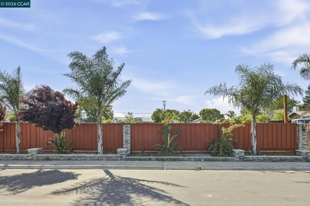 201 Solano Ave Bay Point, CA 94565